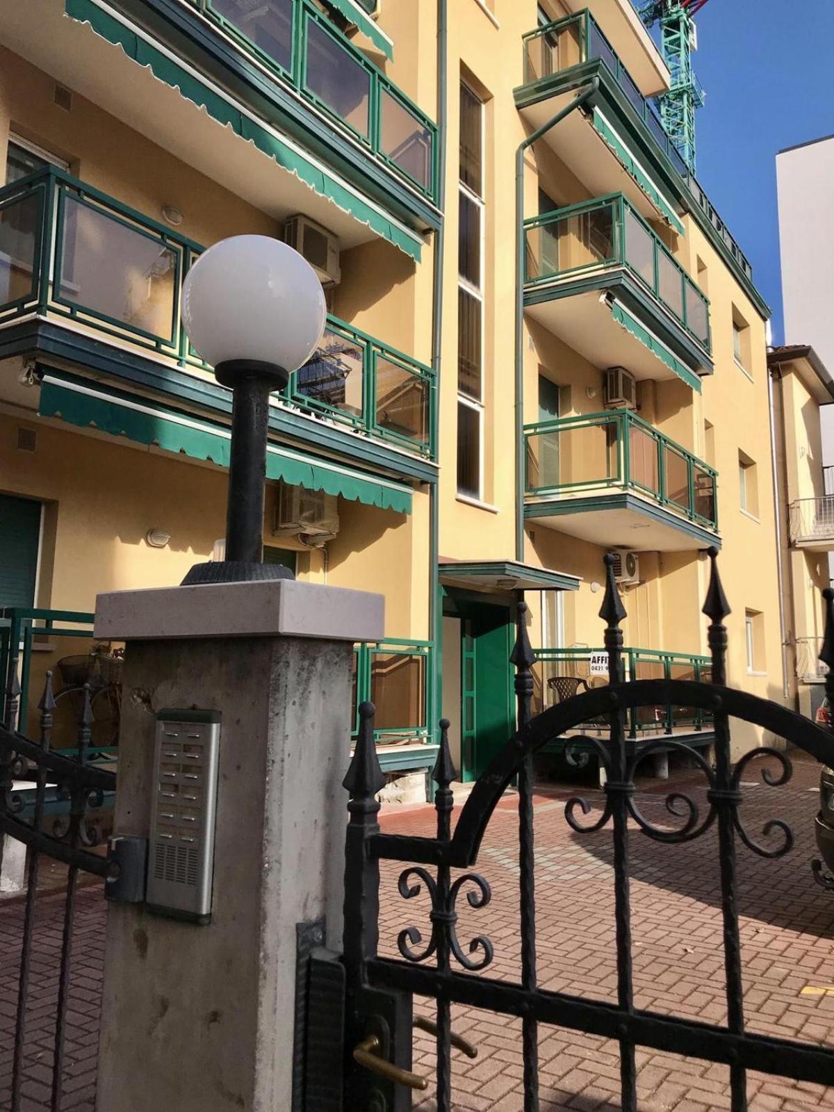 App4Rent - Villa Mimosa - Family Apartment Lido di Jesolo Kültér fotó