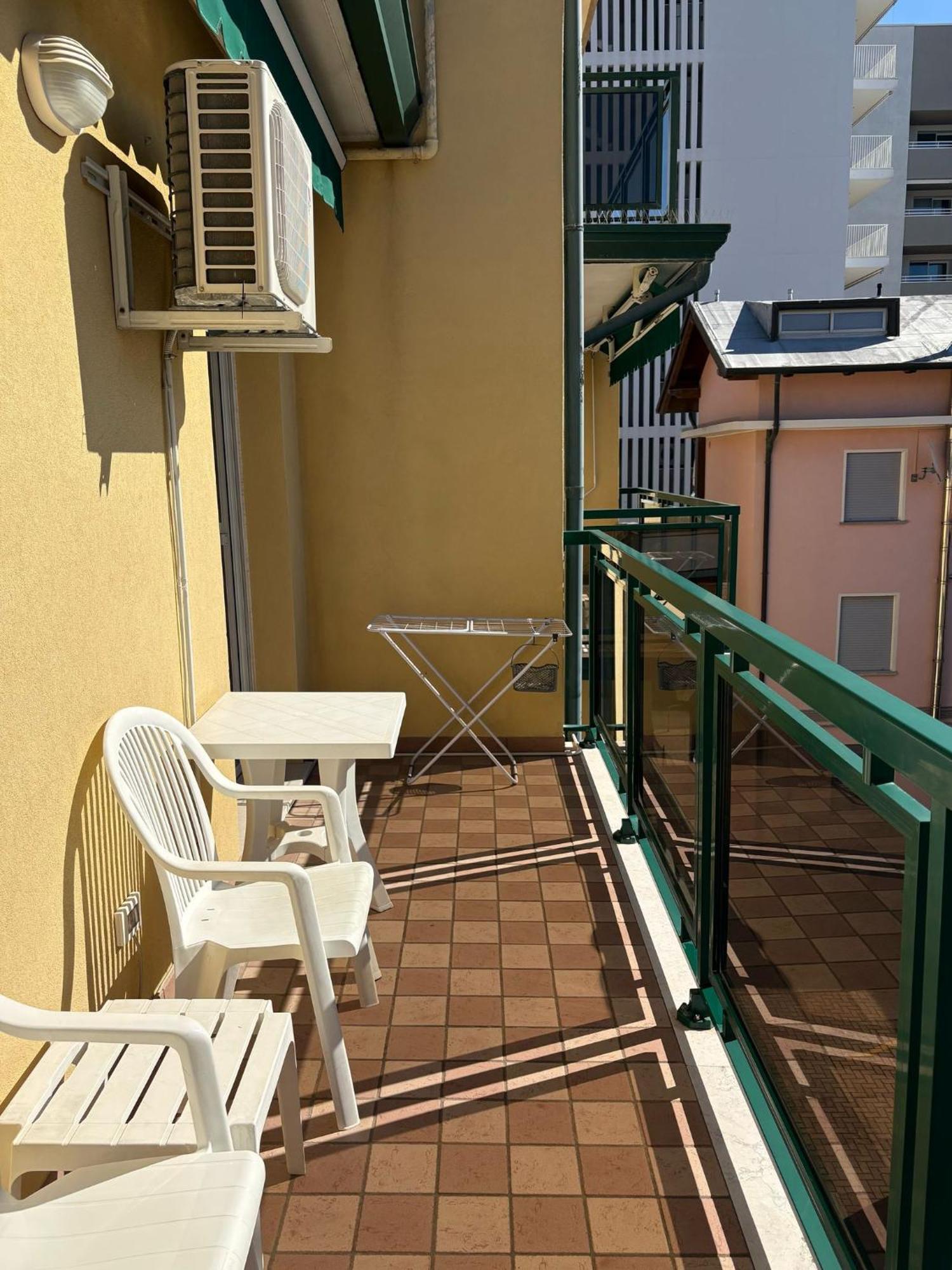 App4Rent - Villa Mimosa - Family Apartment Lido di Jesolo Kültér fotó